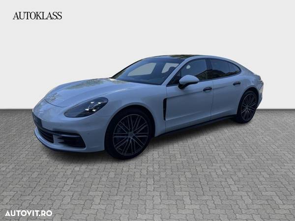 Porsche Panamera 4 Sport Turismo - 1