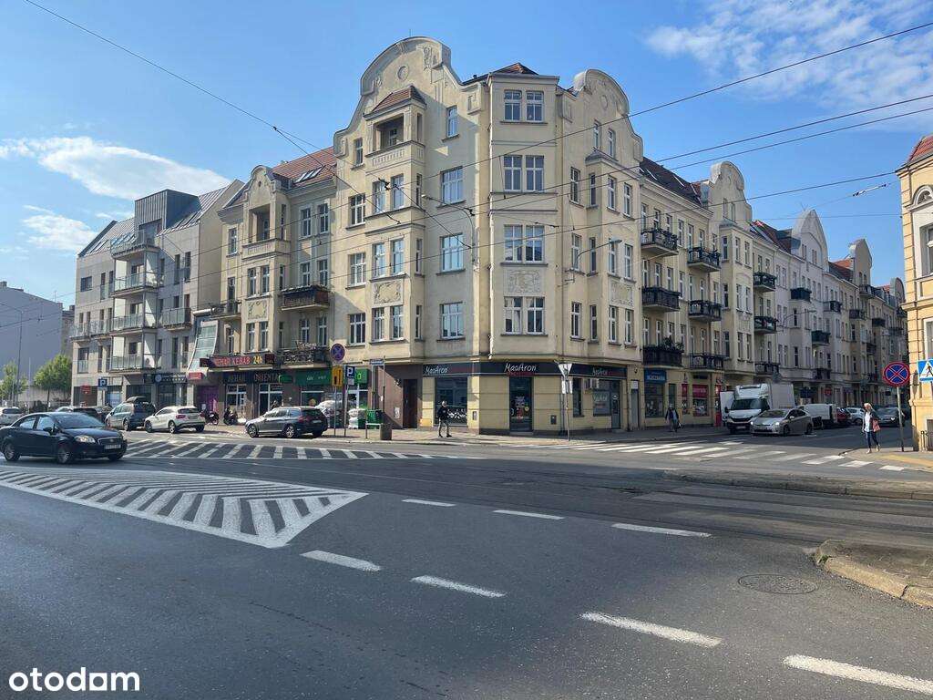 Kawalerka z antresolą w centrum Jeżyc,-1