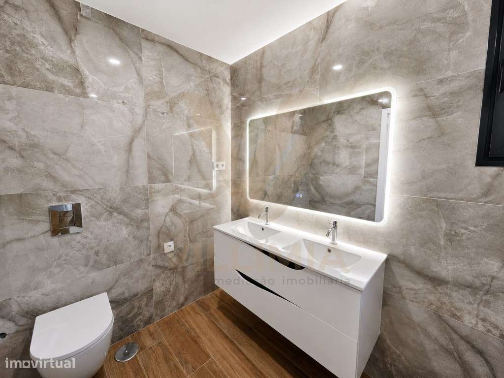 Moradia T4 Nova | Arcos de Valdevez-17