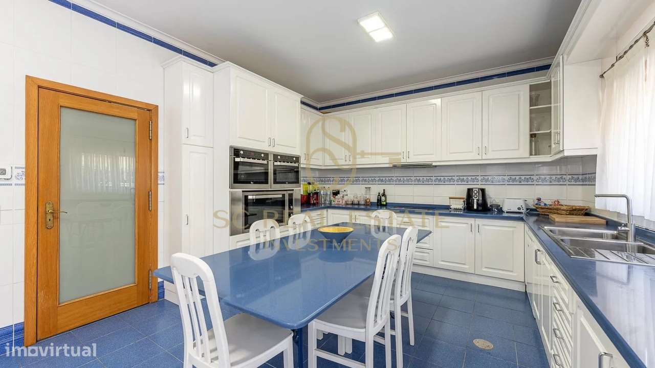 Moradia T4 com Piscina, 3 frentes, 300 mts Praia, São Félix Marinha-4