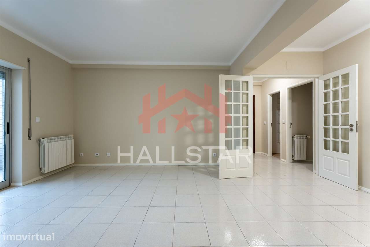 Apartamento T3 / Arrendamento / Cozinha Equipada / Rua Miguel Torga - Grande imagem: 3/30