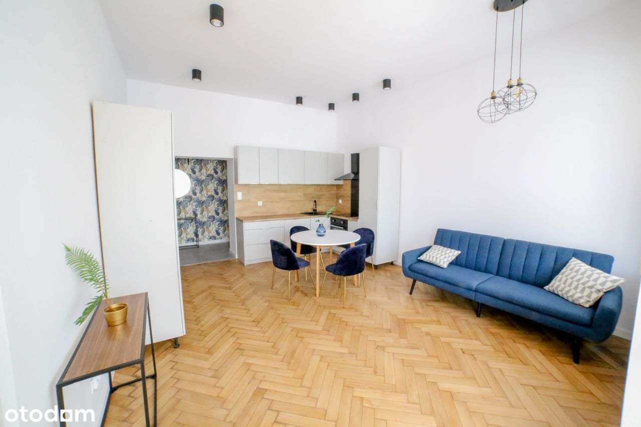 Przestronne mieszkanie z balkonem Centrum, od 17.12 - Pełny obrazek: 3/9