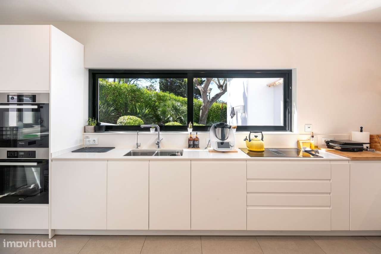 CASA DOS SONHOS EM CALIÇAS COM 4 QUARTOS, PISCINA E GARAGEM-4