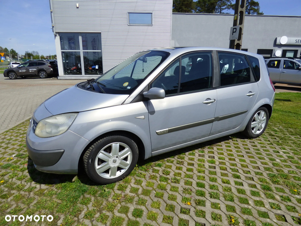 Renault Scenic 2.0 16V Privilege - 10