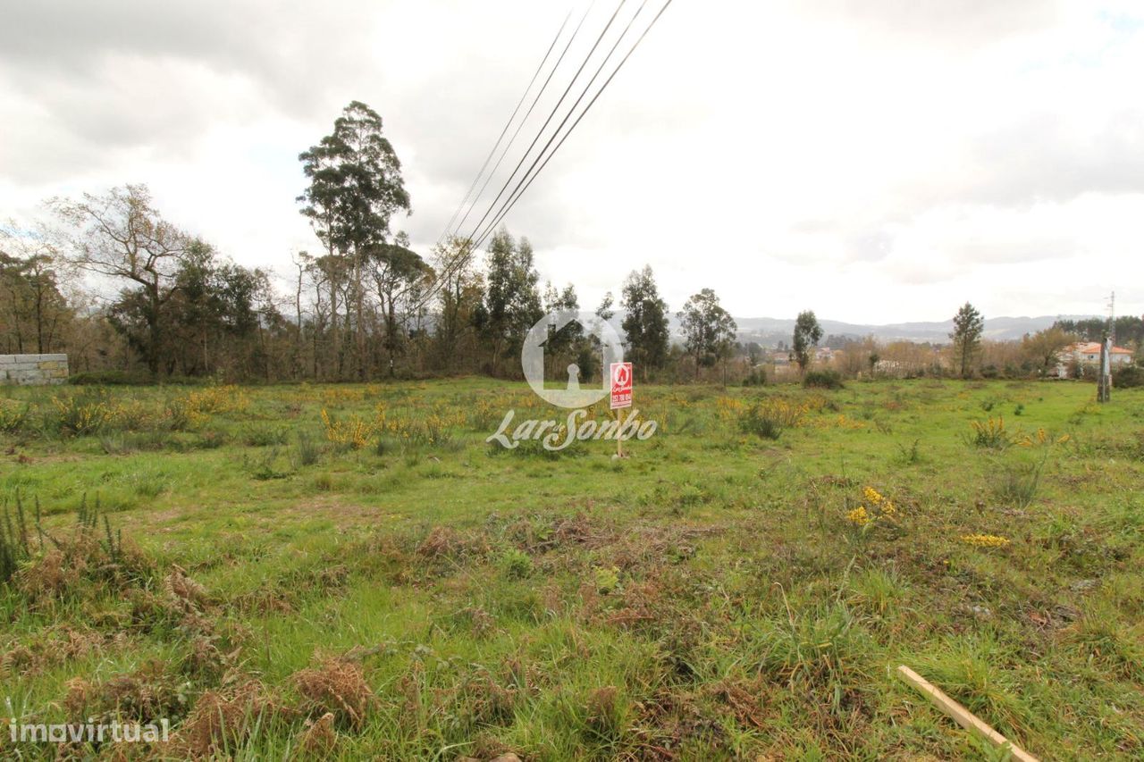 Lote de construção Revelhe Fafe