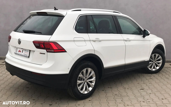 Volkswagen Tiguan 2.0 TDI 4Mot DSG Comfortline - 3