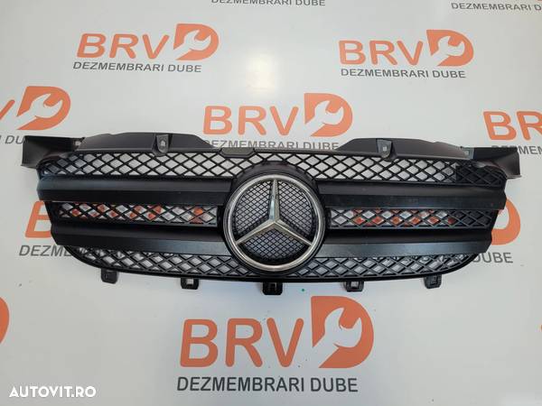 Grila capota pentru Mercedes Sprinter Euro 4 / Euro 5 (2006-2015) an fabricatie - 2