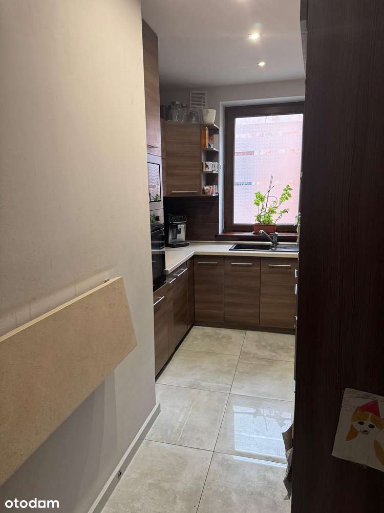 Sprzedam Mieszkanie w Ziębice-4