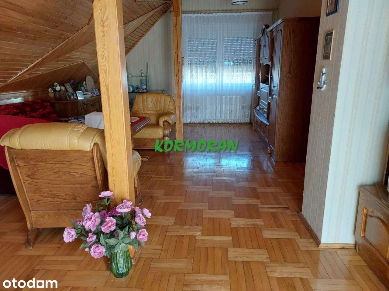 Jednorodzinny do odświerzenia w super lokalizacji-11