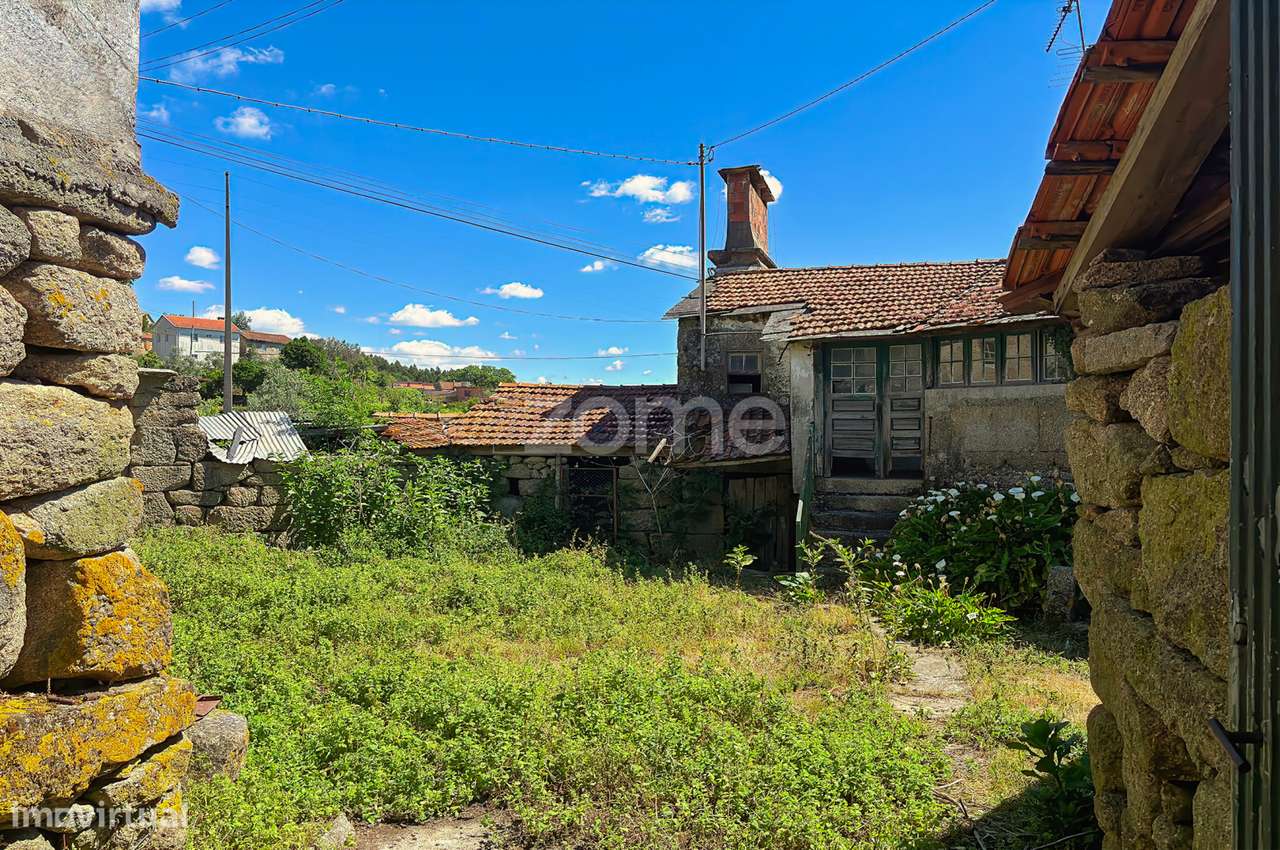 Quinta, construções em pedra, linha de água, Canelas Penafiel Porto - Grande imagem: 4/60
