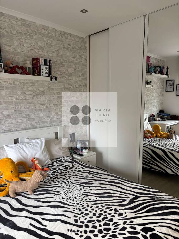 Apartamento Excelente T3, Completamente Remodelado!-11