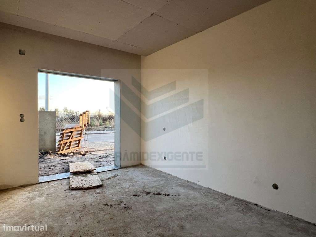 Moradia Isolada Urbanização Nova, 2 min. do Centro Moita-16