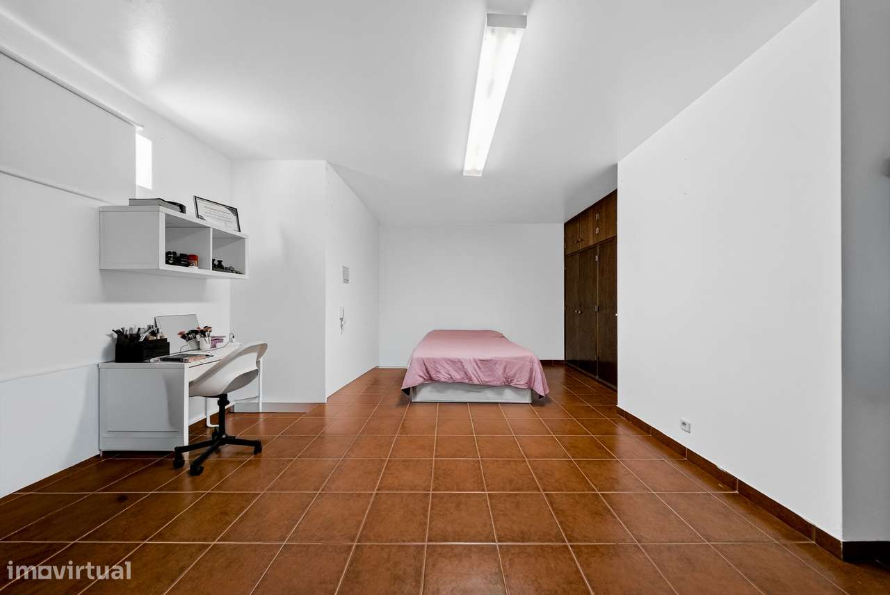 MORADIA T4 C/ GARAGEM FECHADA | MINDE - ALCANENA-40