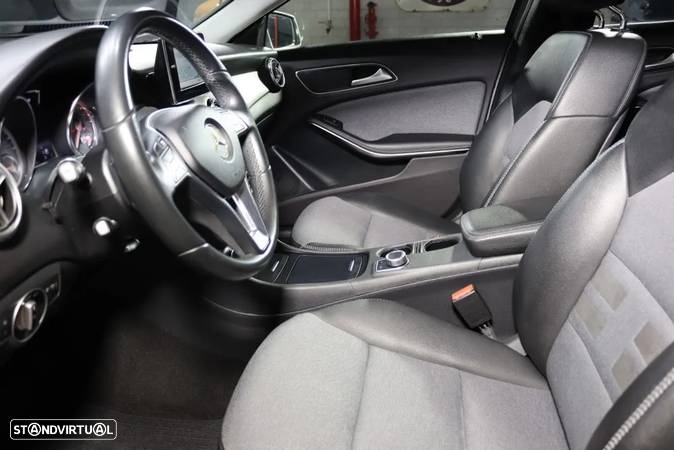 Mercedes-Benz GLA 180 CDi Urban Aut. - 11