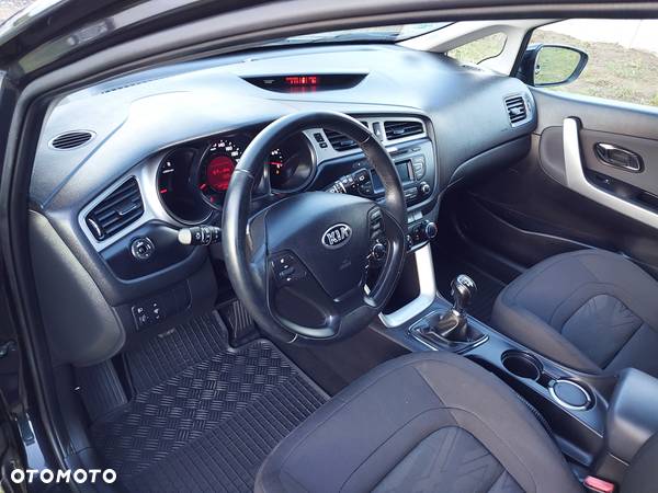 Kia Ceed 1.4 CVVT - 15