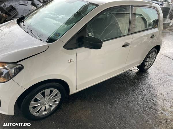 piese auto vw Up Skoda Citigo seat din 2013 motor 1000 MPI benzina chy cutie viteze planetara model in 4 uși dezmembrez  airbaguri centuri polița portbagaj broasca scaune bancheta - 12