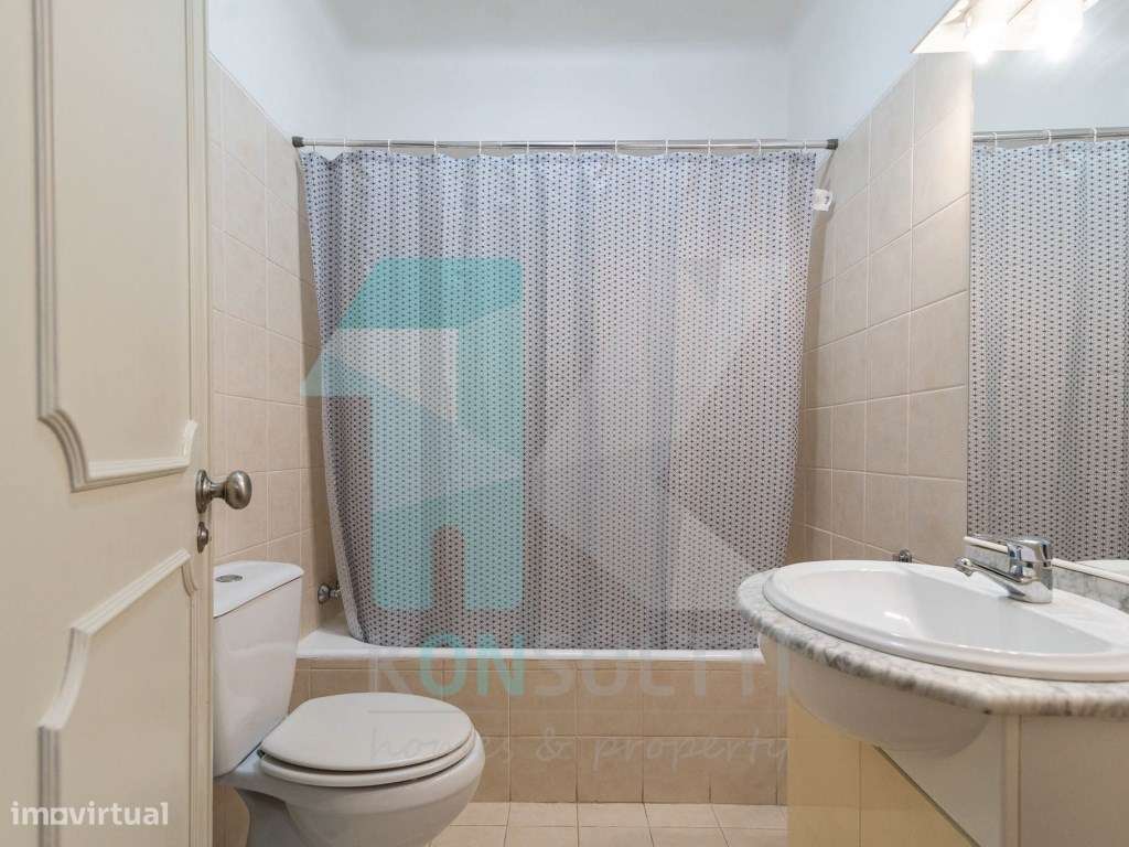 Apartamento T1 c/varanda junto à Praia de Santo Amaro de Oeiras-17