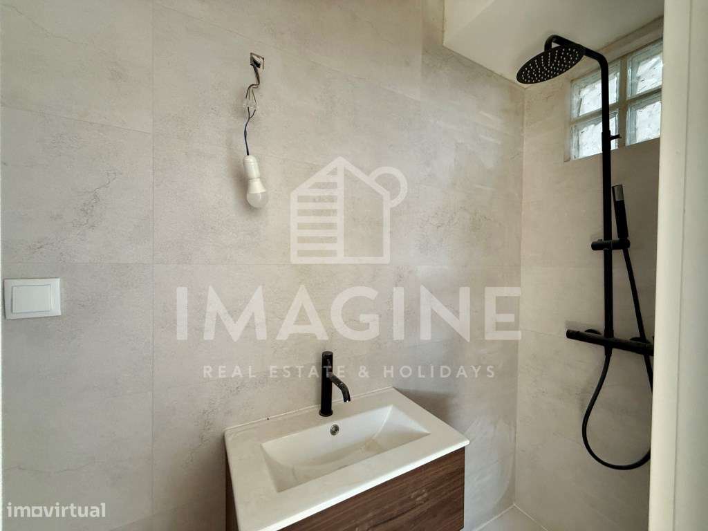 Apartamento T2 com Terraço e Espaço Independente na Fonte Nova, Bai...-17
