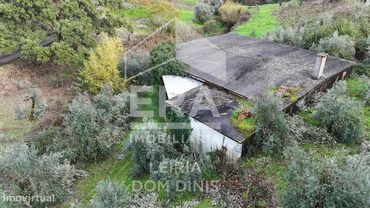 Imóvel Comercial com Acesso Fácil em Ferreira do Zêzere - Grande imagem: 4/8