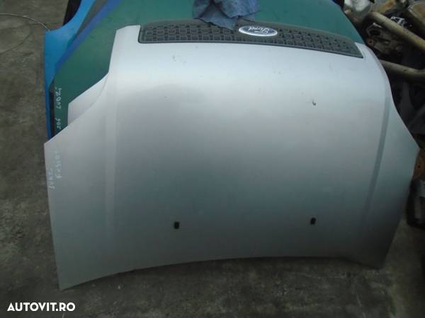 Fata completa Ford Fusion din 2004 - 3