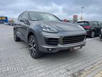 Porsche Cayenne - 30