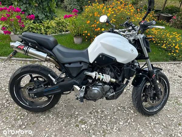 Yamaha MT - 1