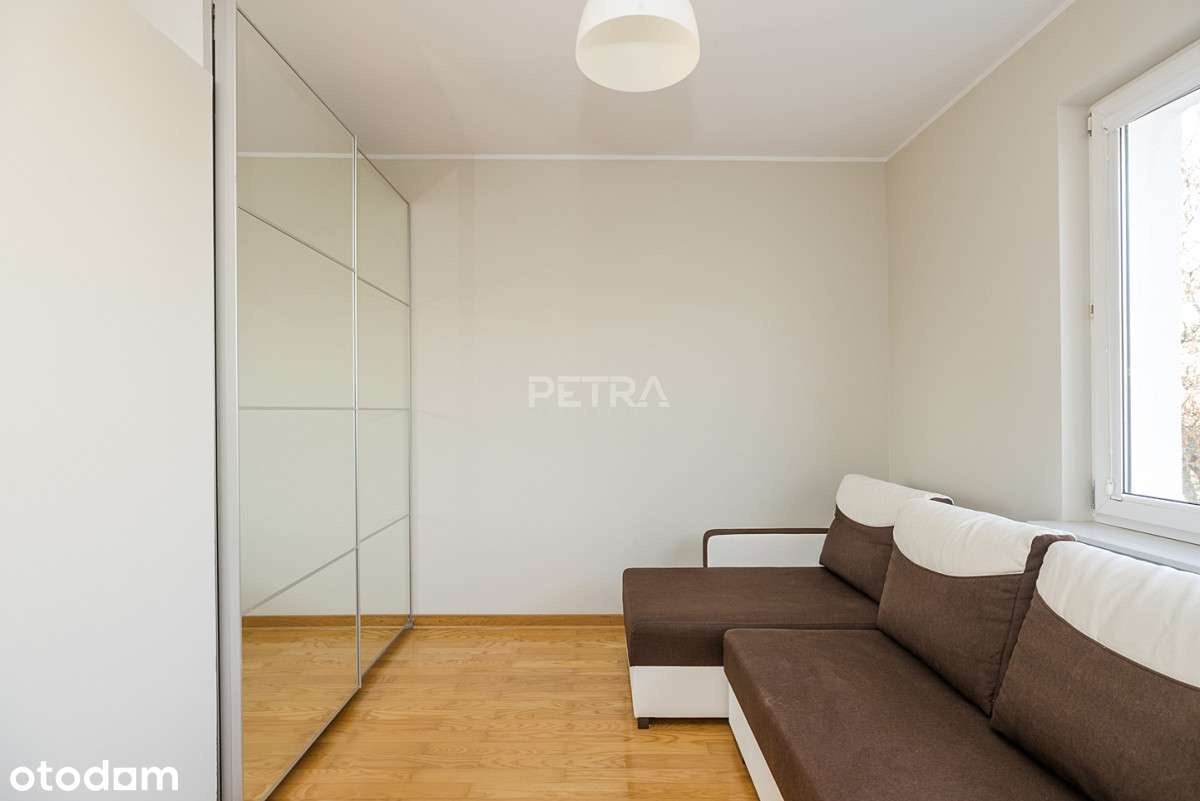 Przestronne, dwupoziomowe mieszkanie przy metrze-14