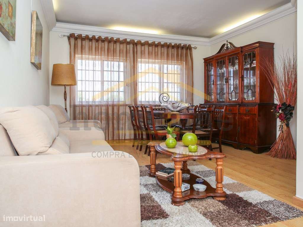 Fantástico Apartamento T2 com 2 varandas e arrecadação-14