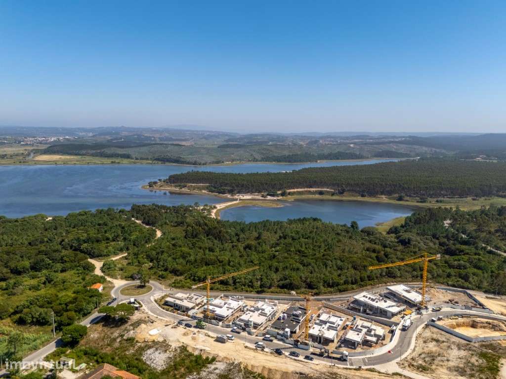 Moradia de extraordinária qualidade junto à lagoa, golfe e praia-41