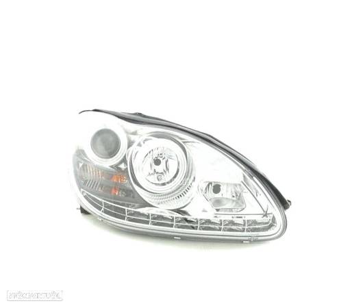 FARÓIS COM LUZ DIURNA LED PARA MERCEDES S W220 02-05 FUNDO CROMADO - 1