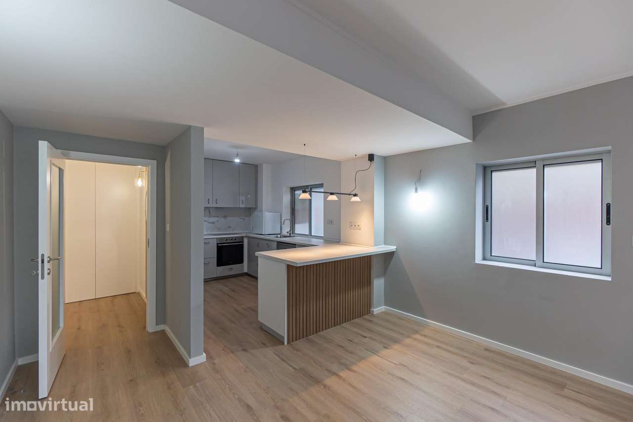 Apartamento T3 renovado | Bonfim, Porto | 105 m2-21
