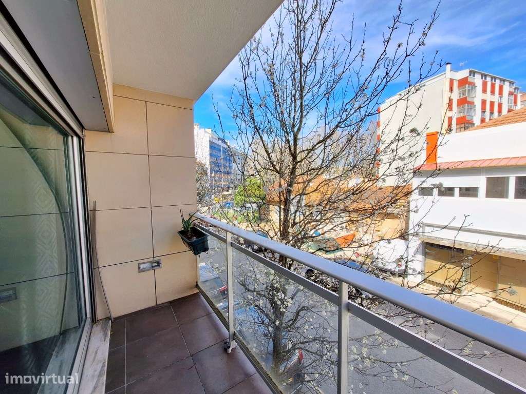 T2 No Edificio Prestige Amadora