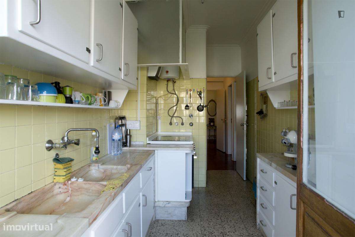 Quarto - localizado em Penha de França Lisbon - Grande imagem: 3/19