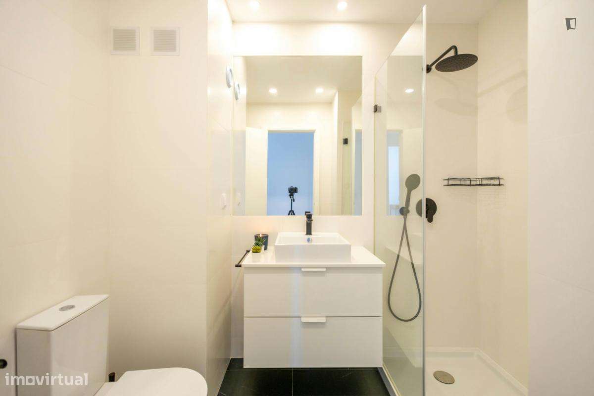 Quarto - localizado em Olaias Lisbon - Grande imagem: 4/14