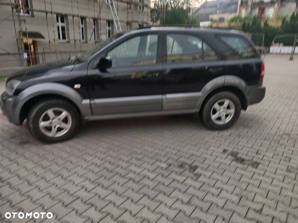 Kia Sorento - 9