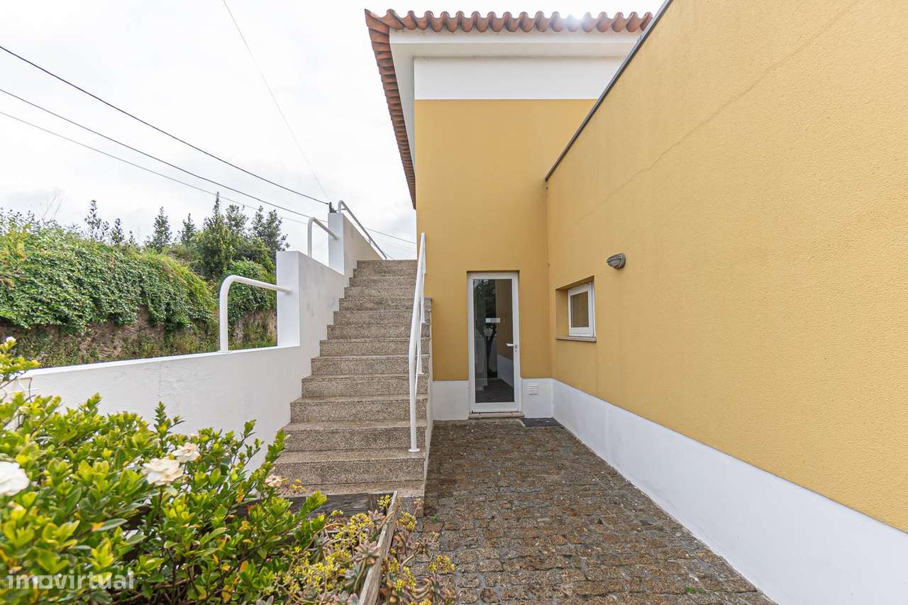 Moradia T3 de 4 Frentes, no centro Avanca( Estarreja),  lote de 360 m2-5