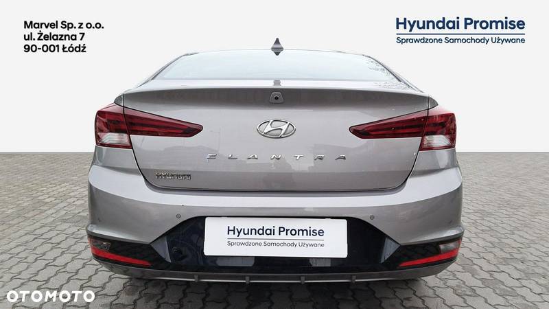 Hyundai Elantra - 6