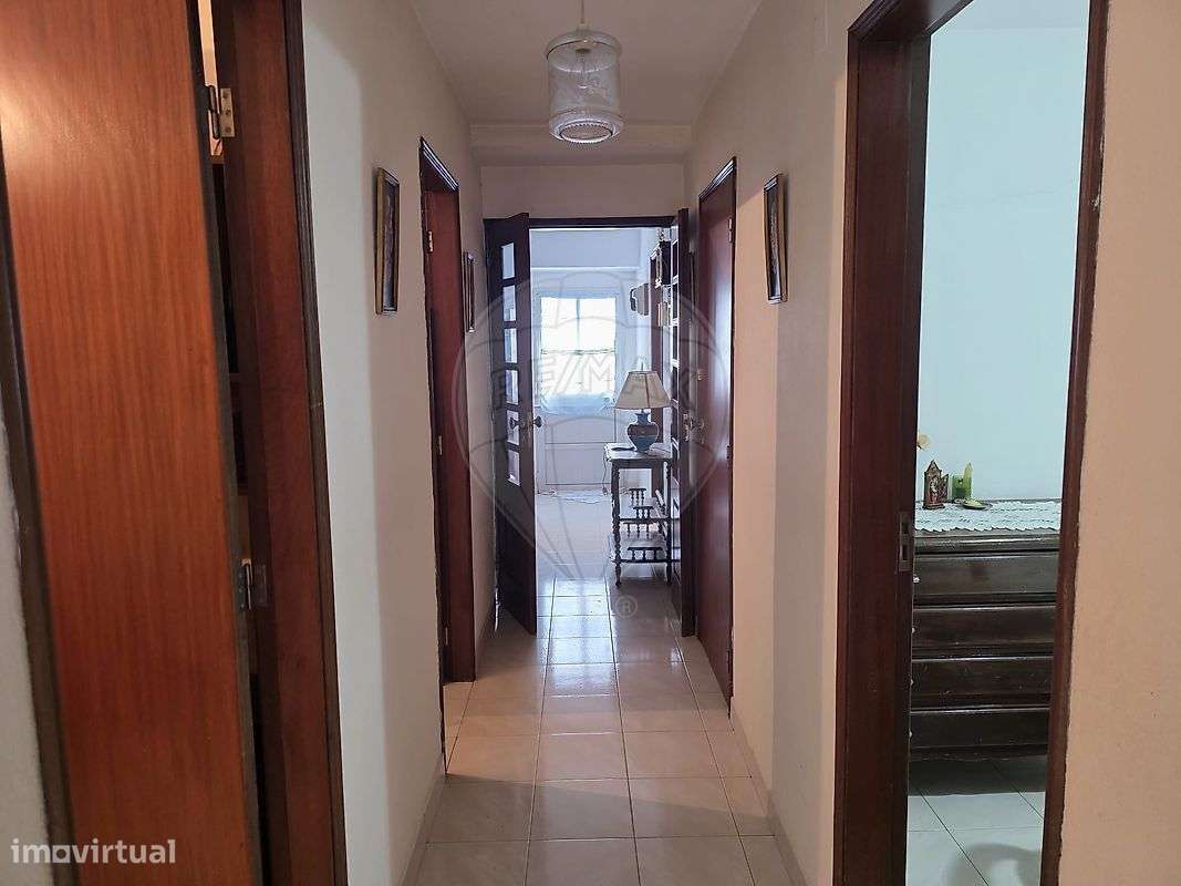 Moradia T4 para venda - Grande imagem: 2/23