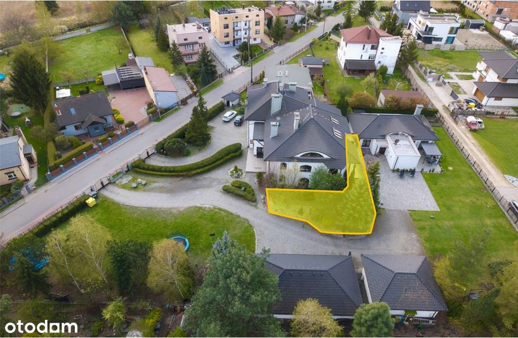 Przestronny apartament + Duży Ogród + 2 łazienki !-17