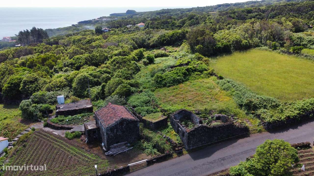 Ruína com Potencial Turístico e Vistas Deslumbrantes na Ilha do Pico-7