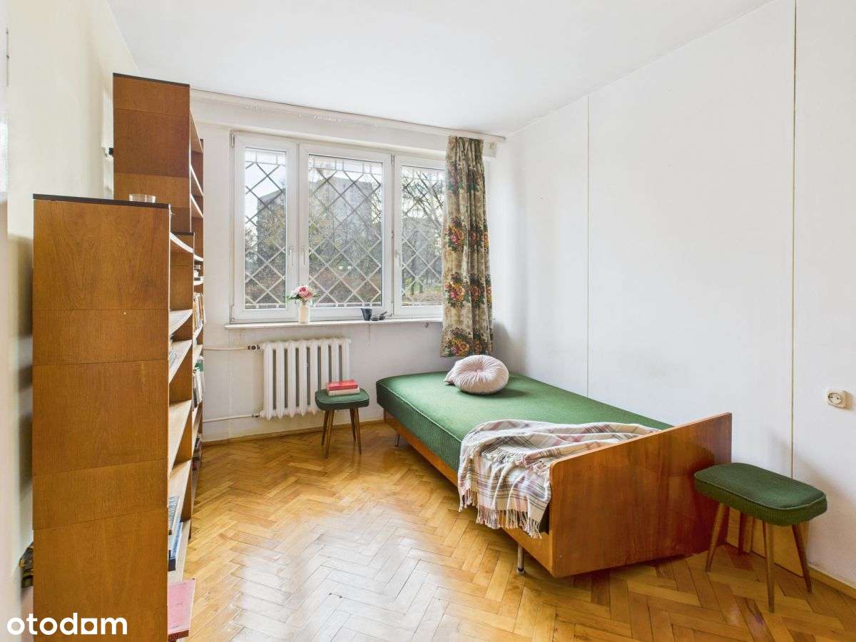 Jasne kompaktowe mieszkanie z widną kuchnią-2