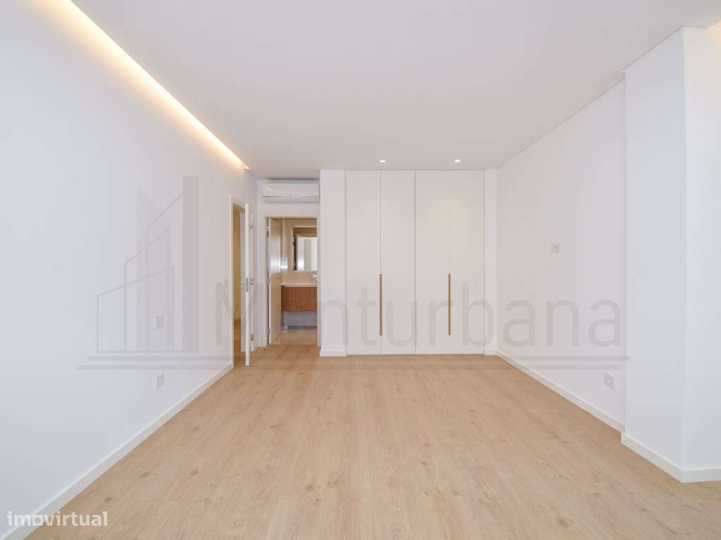 FANTÁSTICO APARTAMENTO T3 NA PAREDE - CASCAIS-13