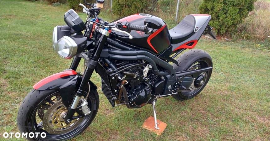 Triumph Street Triple - 15