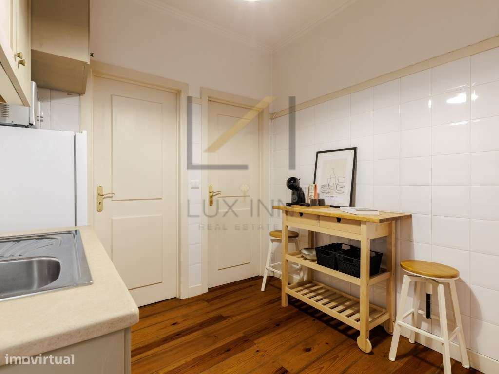 Apartamento T2 em Alfama, excelente localização-26