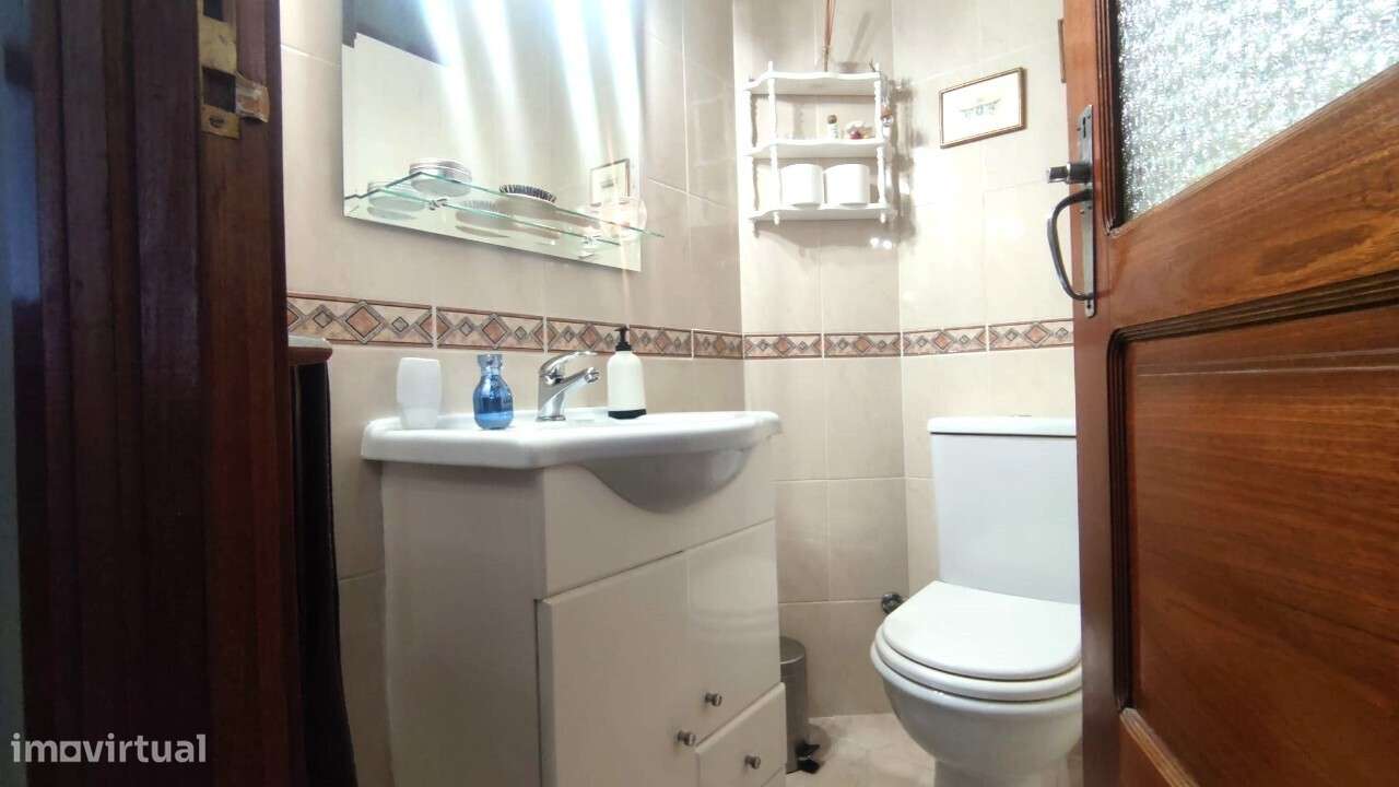 Moradia em banda V4 em S.João da Madeira-8