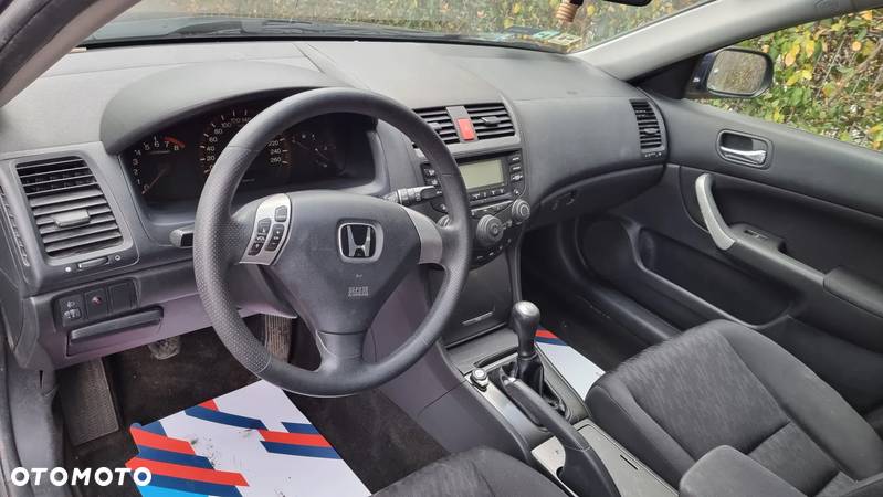 Honda Accord 2.0 Comfort - 9