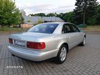 Audi A8 - 4