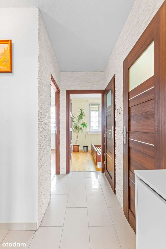 Słoneczne mieszaknie z balkonem do wejscia 3 komórki lokatorskie Klima-10