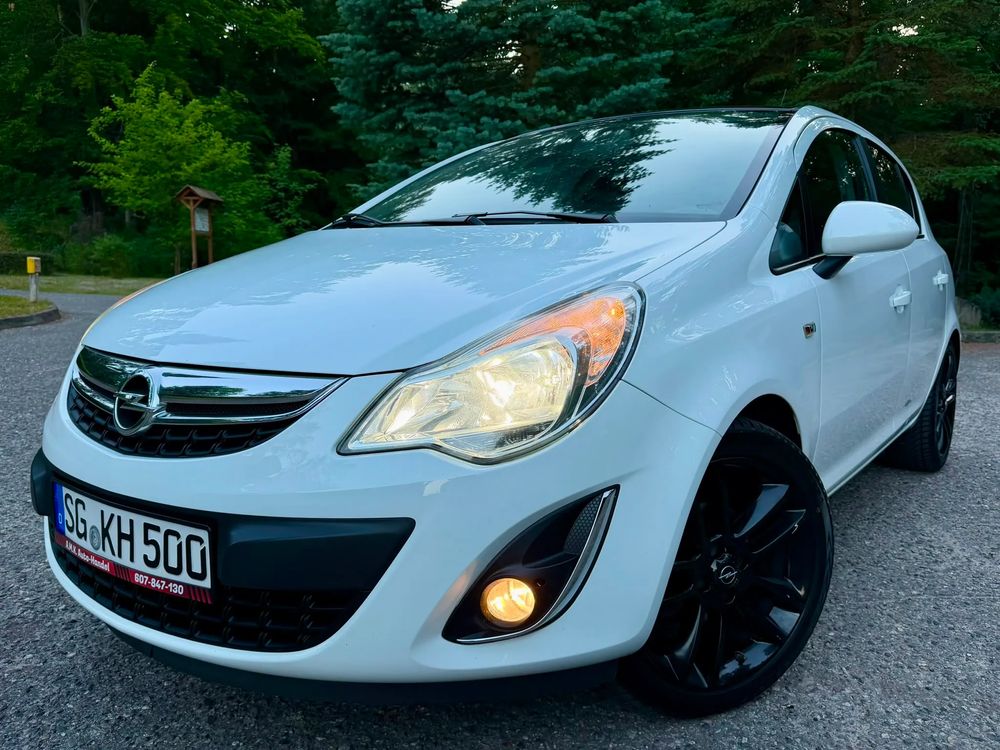 Opel Corsa D (2006-2014) 1.4 16V Sport 2011