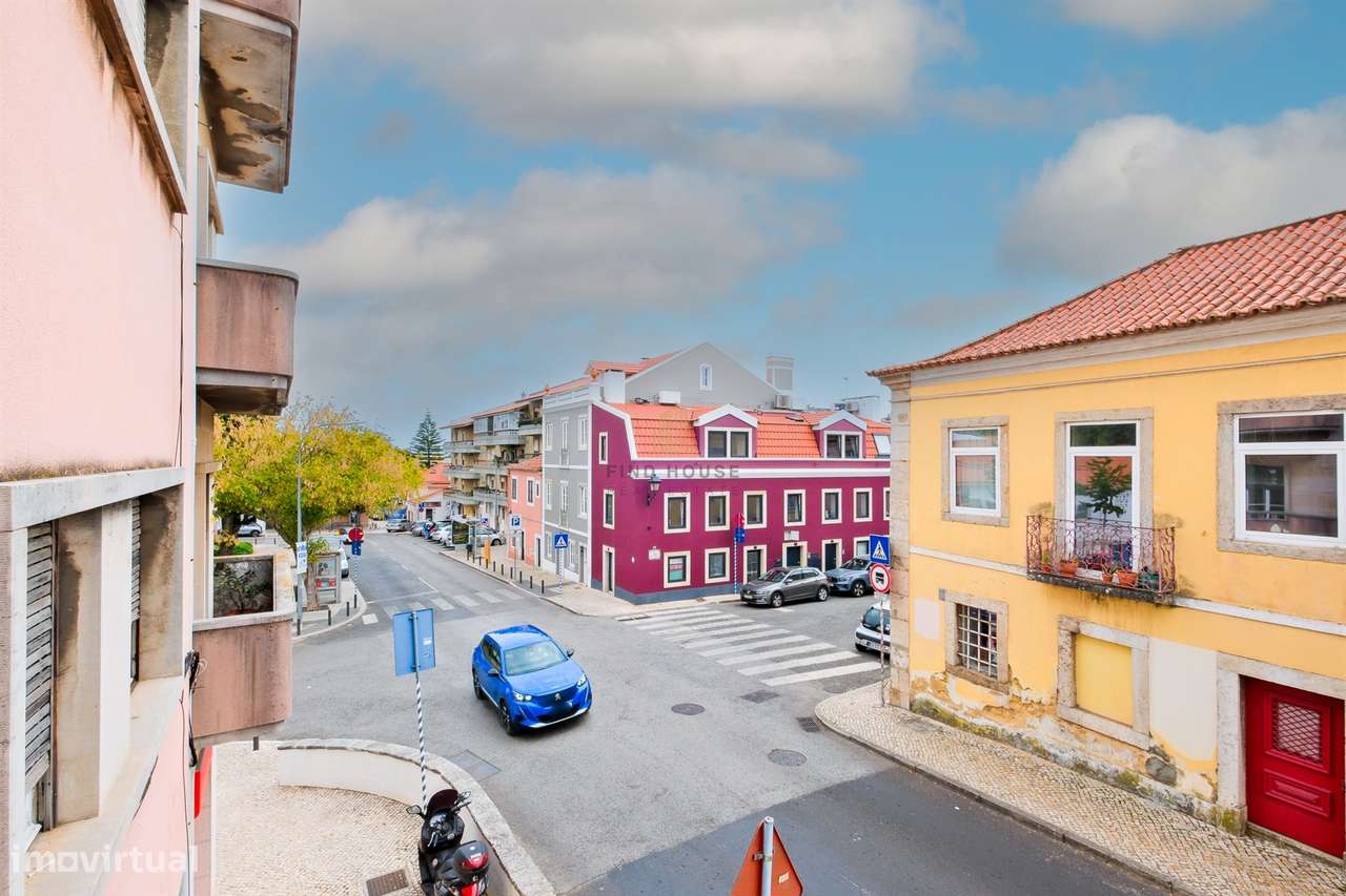 Apartamento T2 para remodelar no centro de Paço de Arcos-9